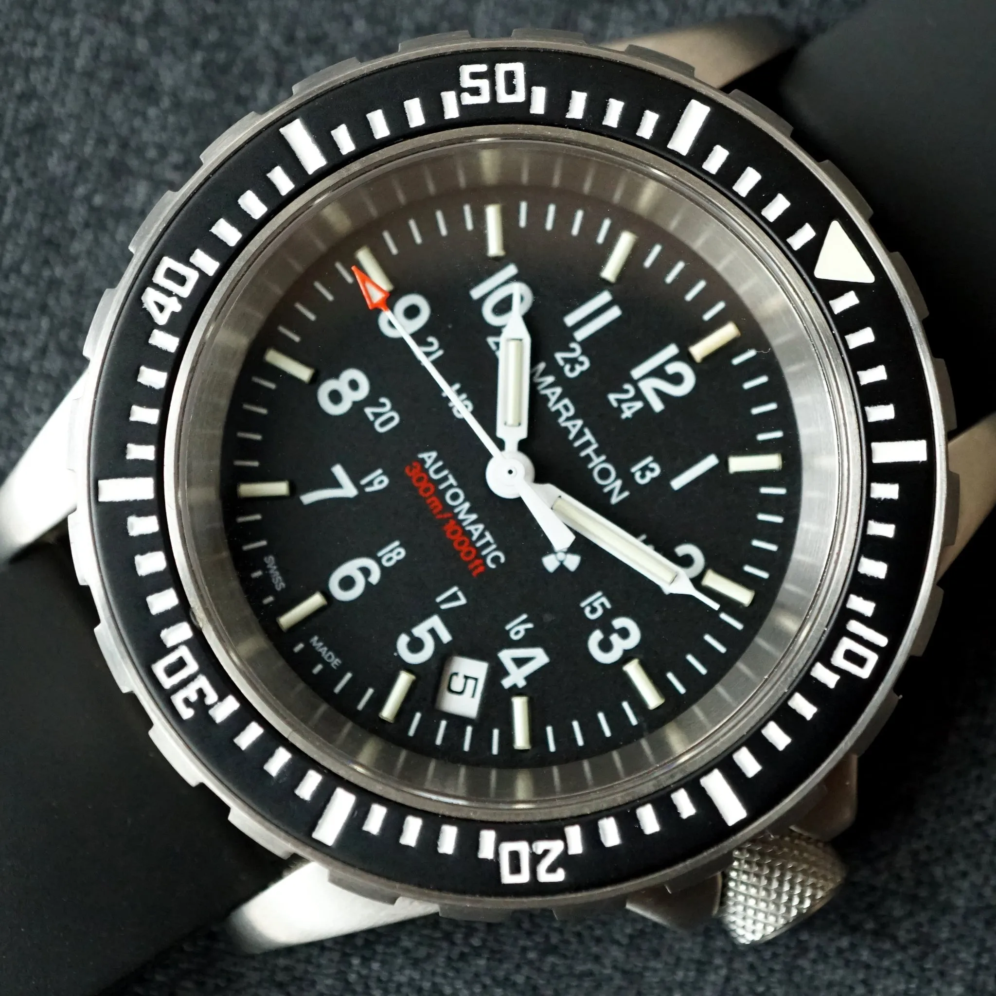 2005 MARATHON US MILITARY GSAR (Search & Rescue Diver’s) AUTOMATIC DIVE WATCH