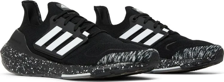 Adidas UltraBoost 22 'Black White Speckled' sneakers, black