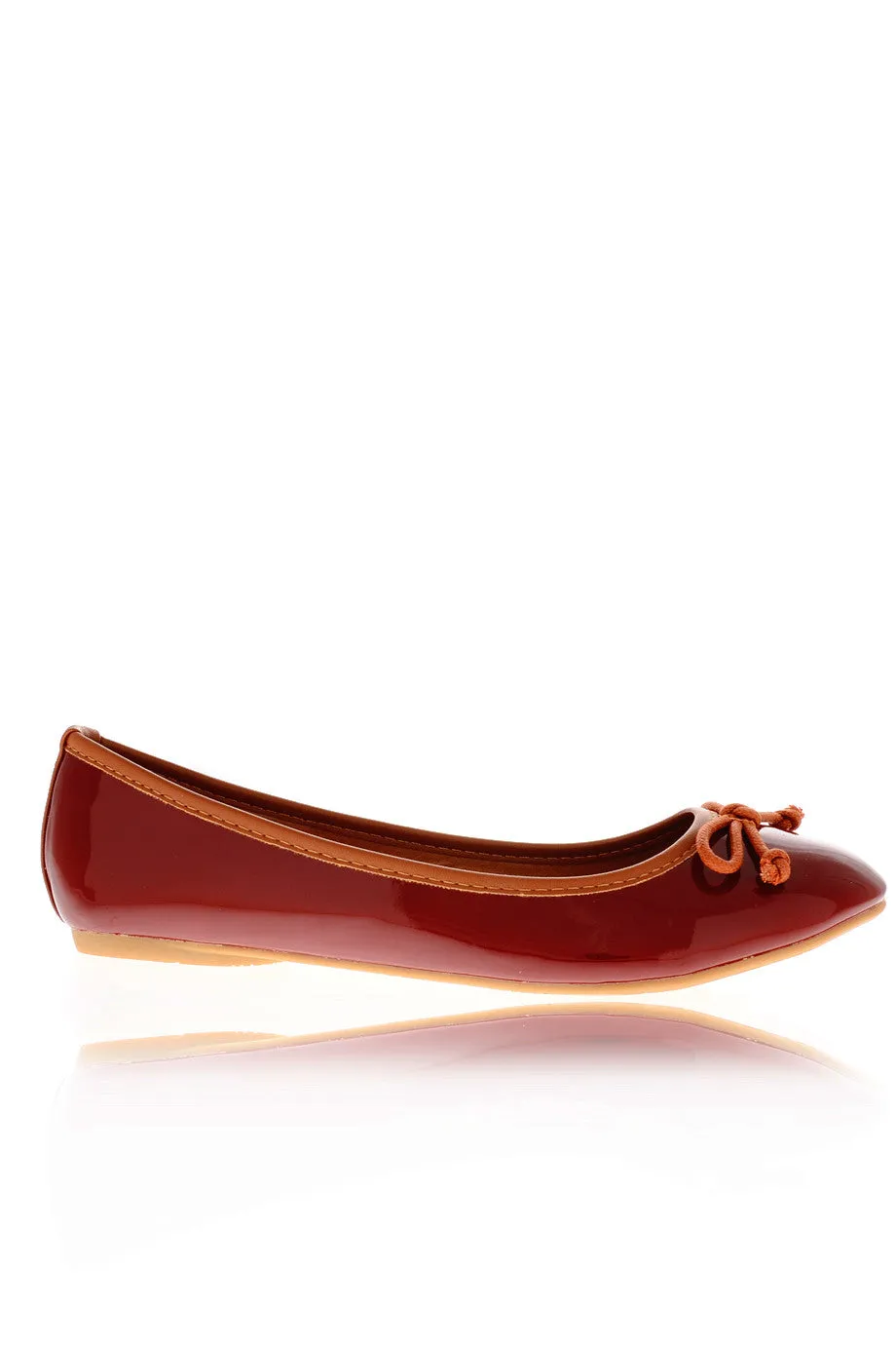 DEUX COULEUR Bordeaux Patent Ballerinas