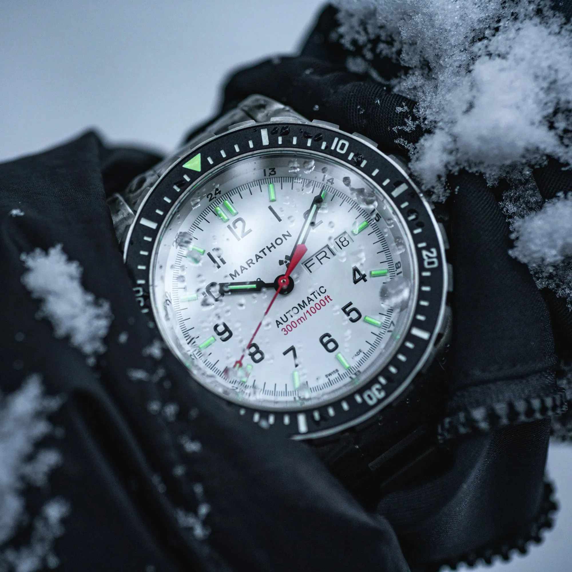 MARATHON ARCTIC EDITION JUMBO DAY/DATE AUTOMATIC (JDD) WITH RUBBER STRAP - 46MM