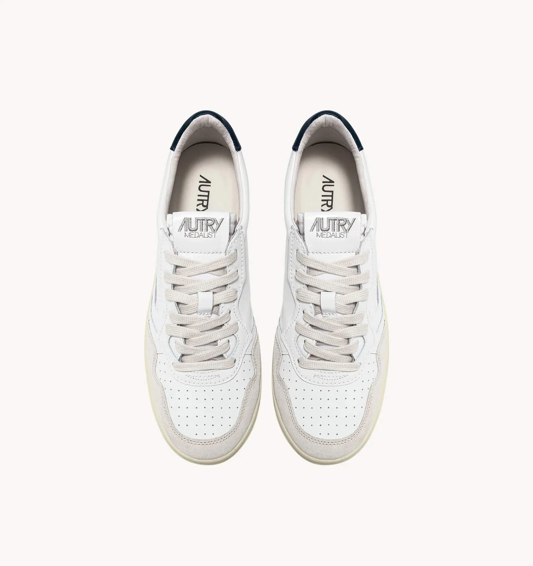 Medalist Low Sneakers