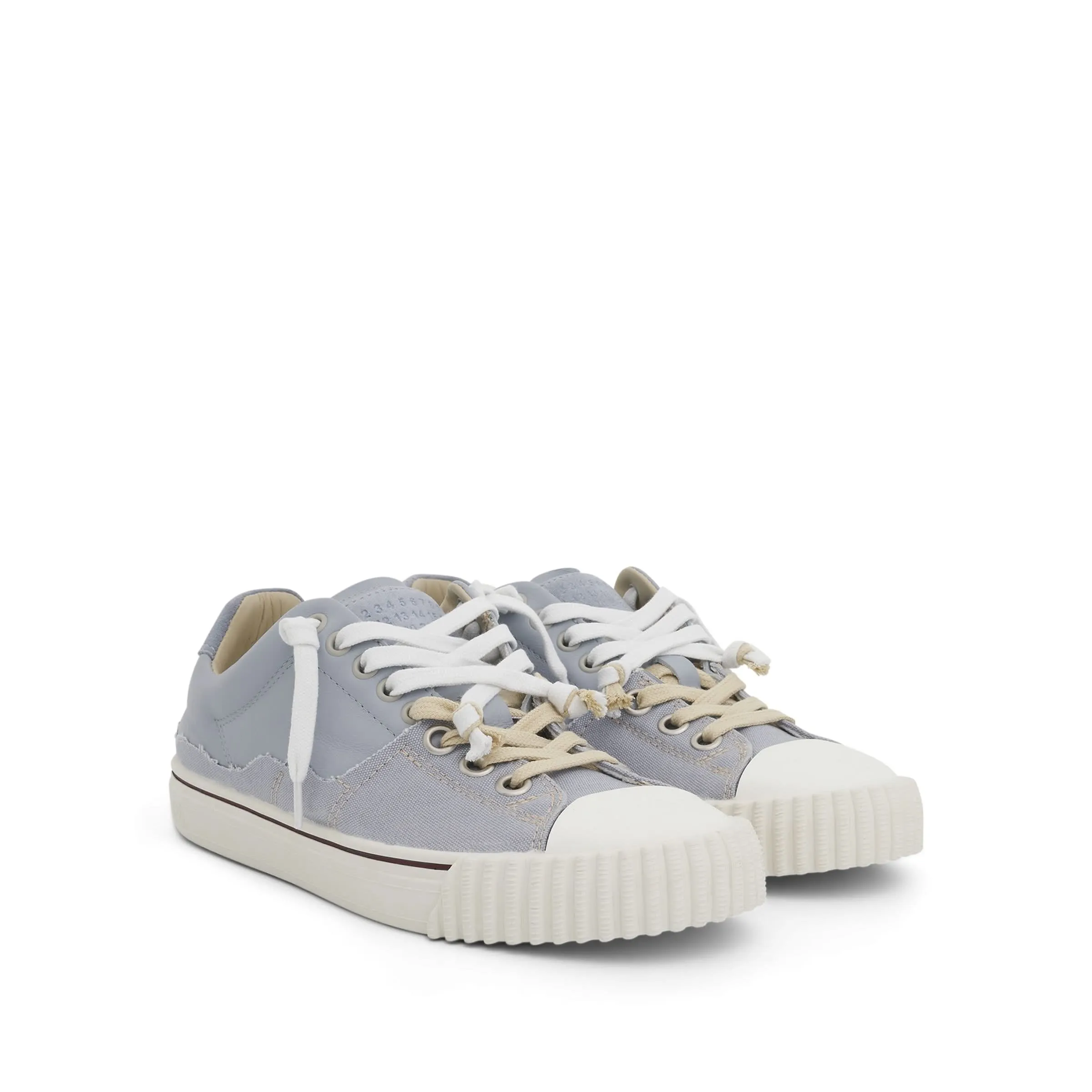 New Evolution Sneakers in Breeze