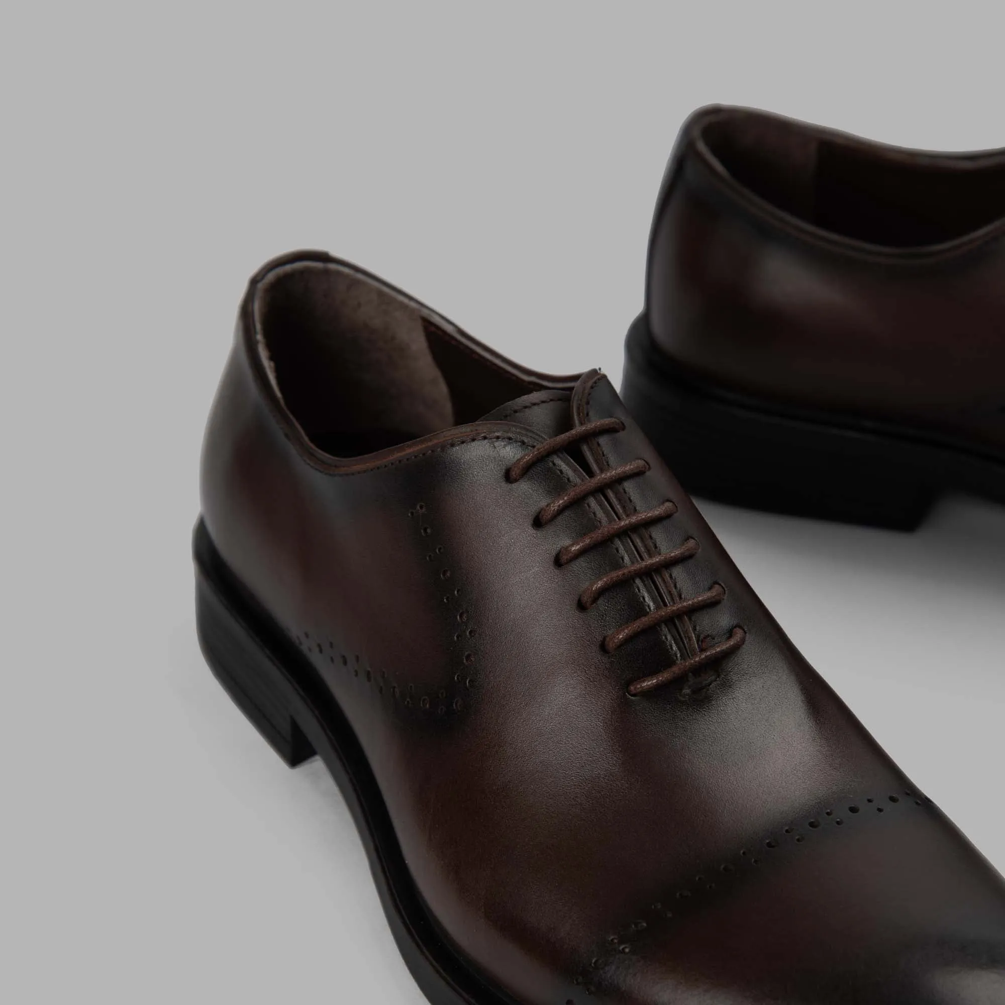 Oxford Whole Cut Shoes - Brown