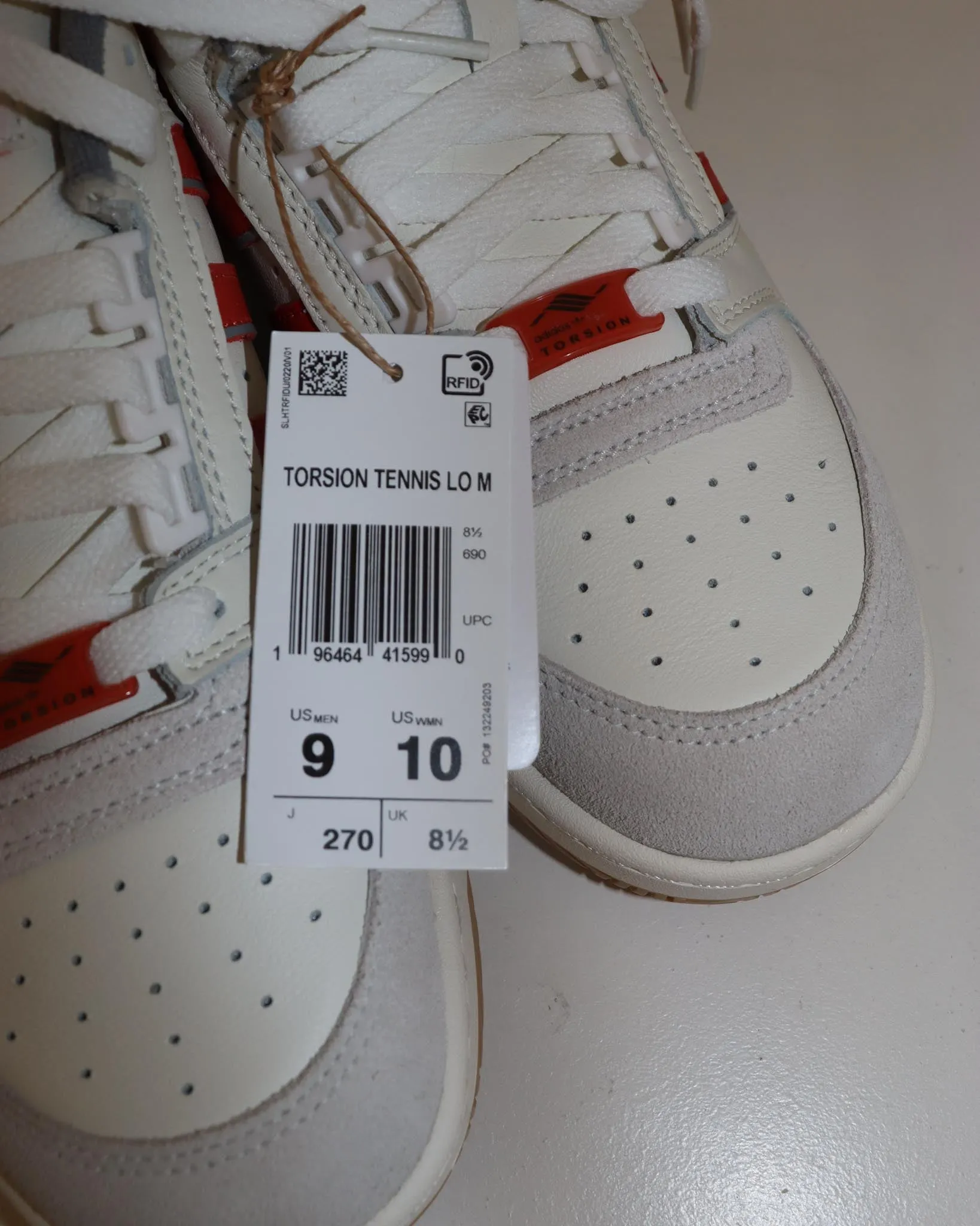 Pre-owned: Adidas Response Torsion Lo Tennis Shoes