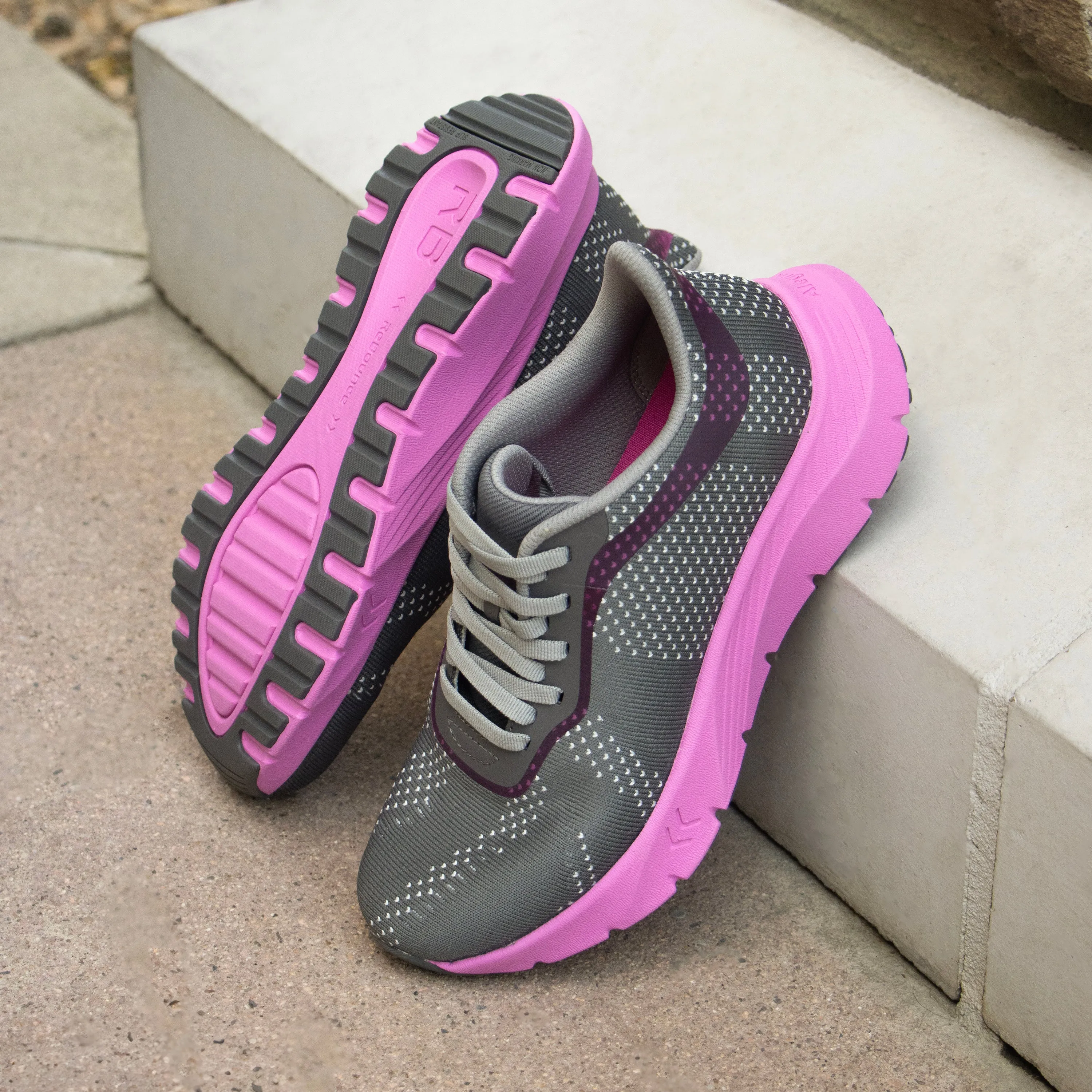 Rize Fuchsia Pop Shoe