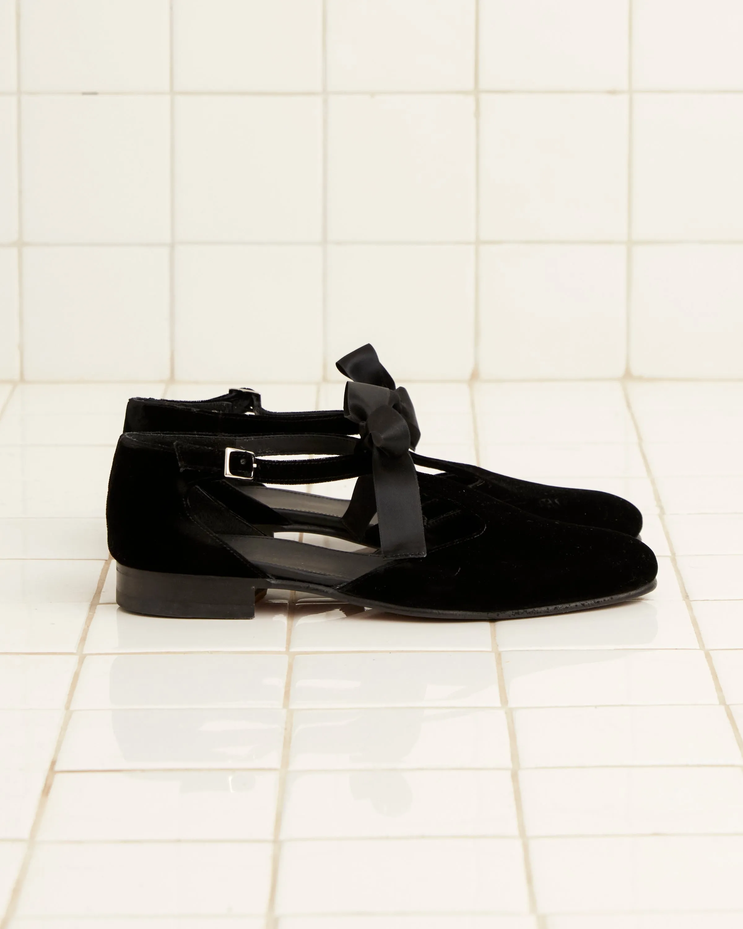 Velvet Theater Shoes - Black